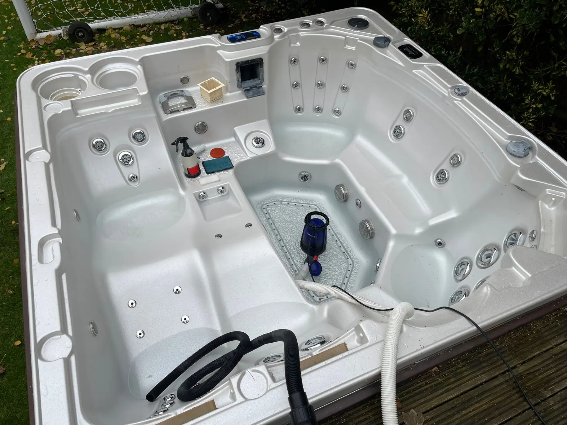 Hydropool Servicing Bromley, Chistlehurst, Essex 